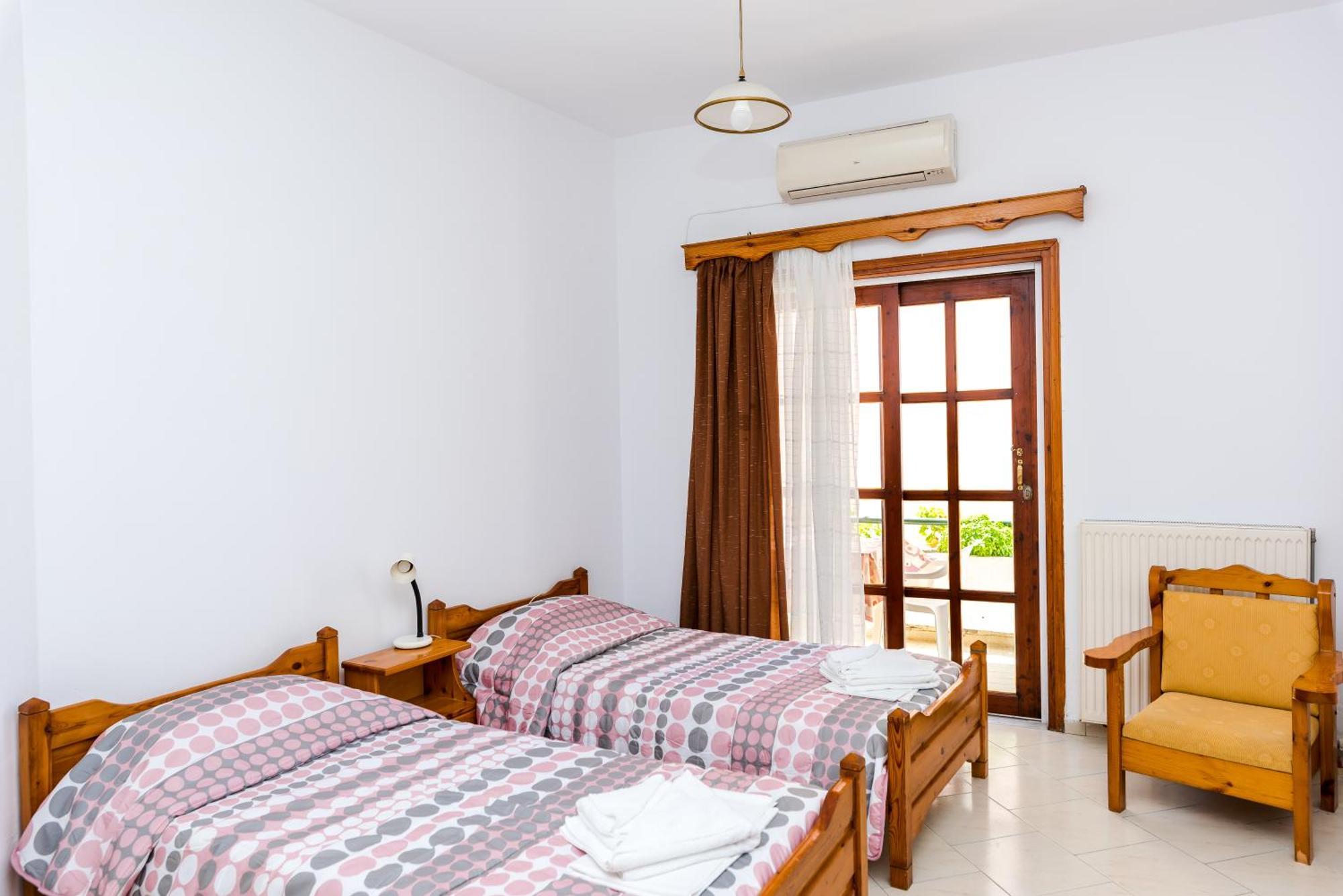 Erato Hotel Apartments Rethymno  Bilik gambar