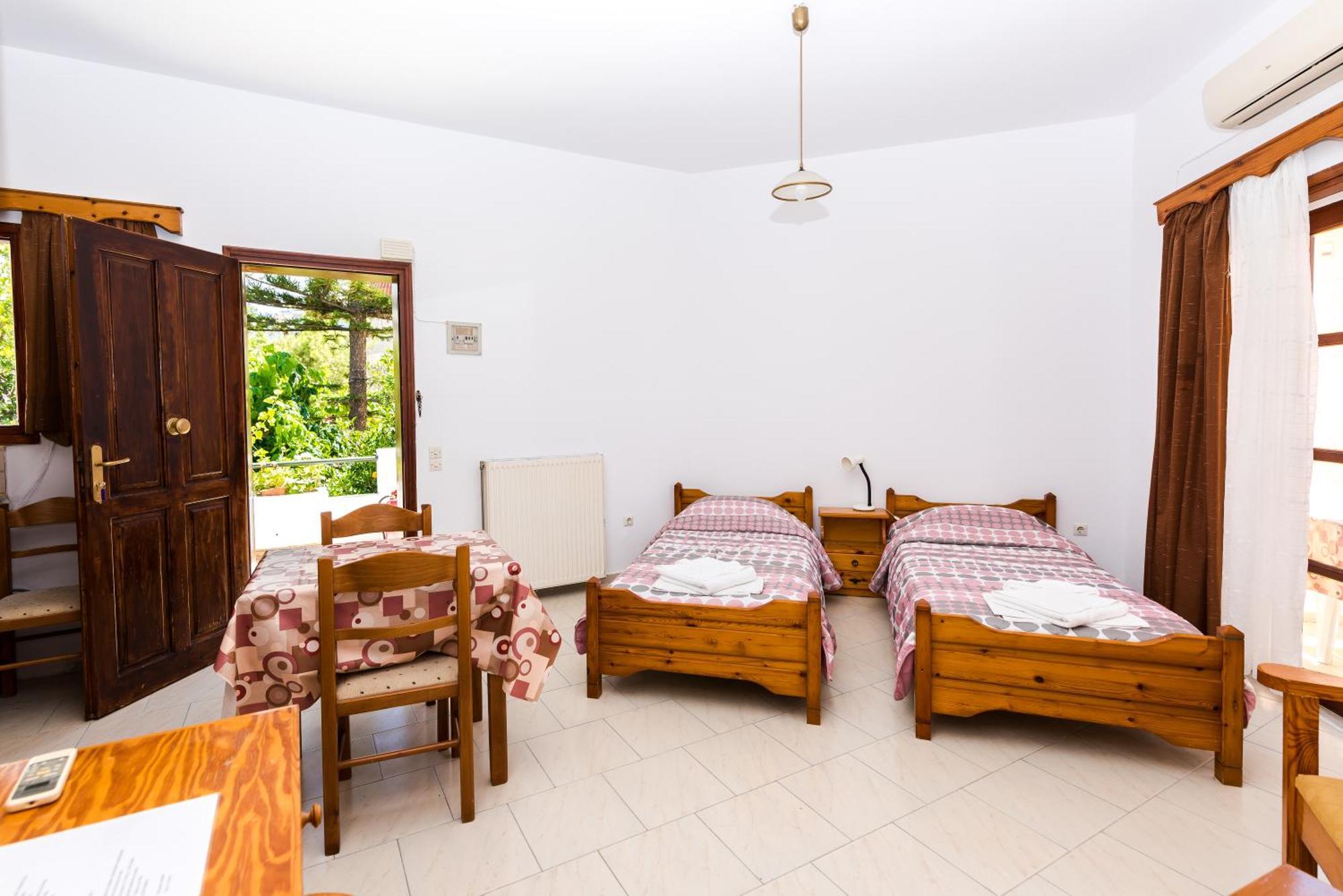 Erato Hotel Apartments Rethymno  Bilik gambar